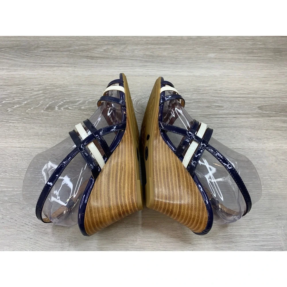 Sofft Women's Navy Cream Patent Leather Wedge Sandals Gold Hardware 9.5 Shoes